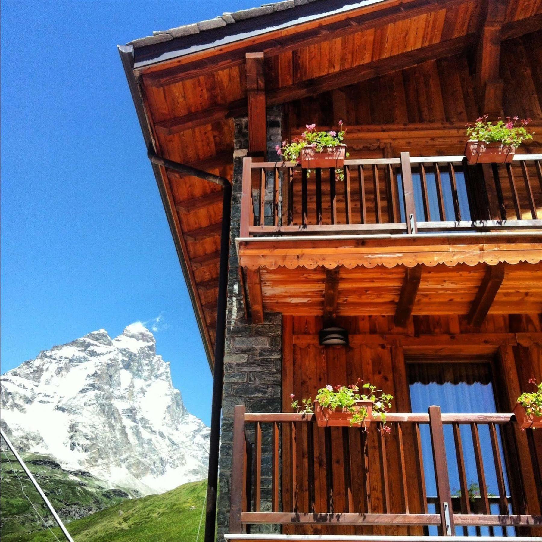 Hotel Meuble Mon Reve Бройл-Червиня Екстериор снимка